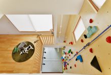 #趣味が楽しい｜リビングから見える本格ボルダリングウォール